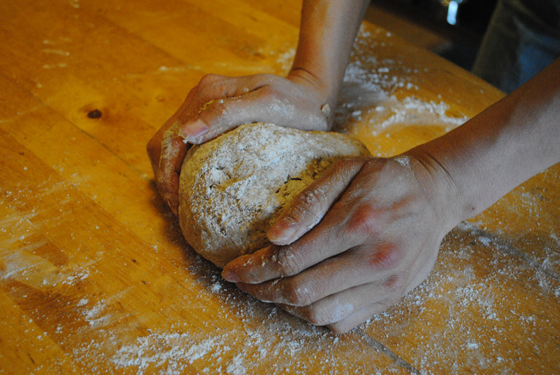 Breadmaking workshop Dundee Commons Festival